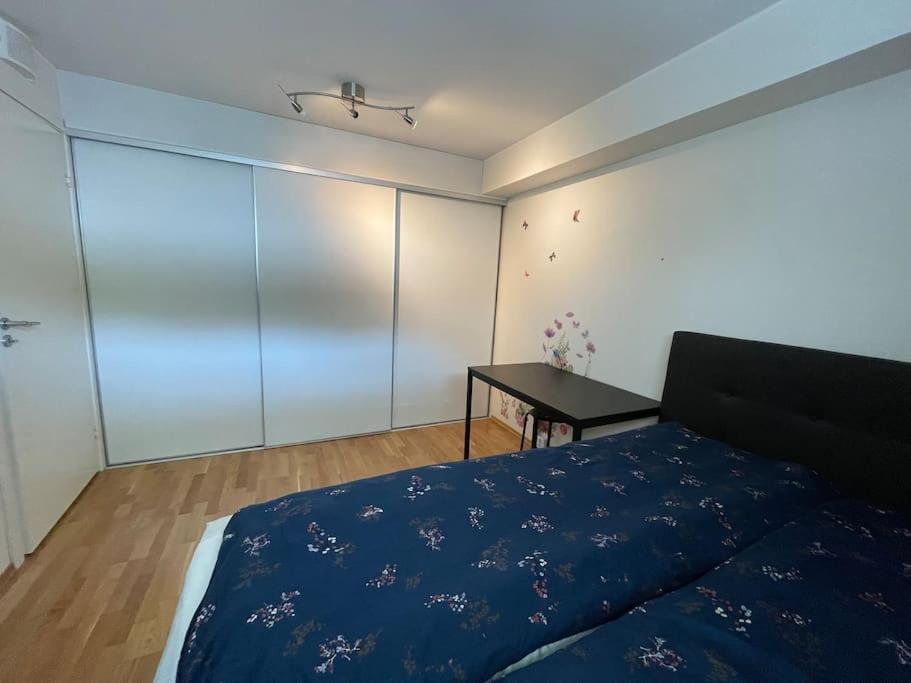 3 Sleeping Rooms For 82M2 Which Direct Traffic To Airport And City Center Bergen Esterno foto