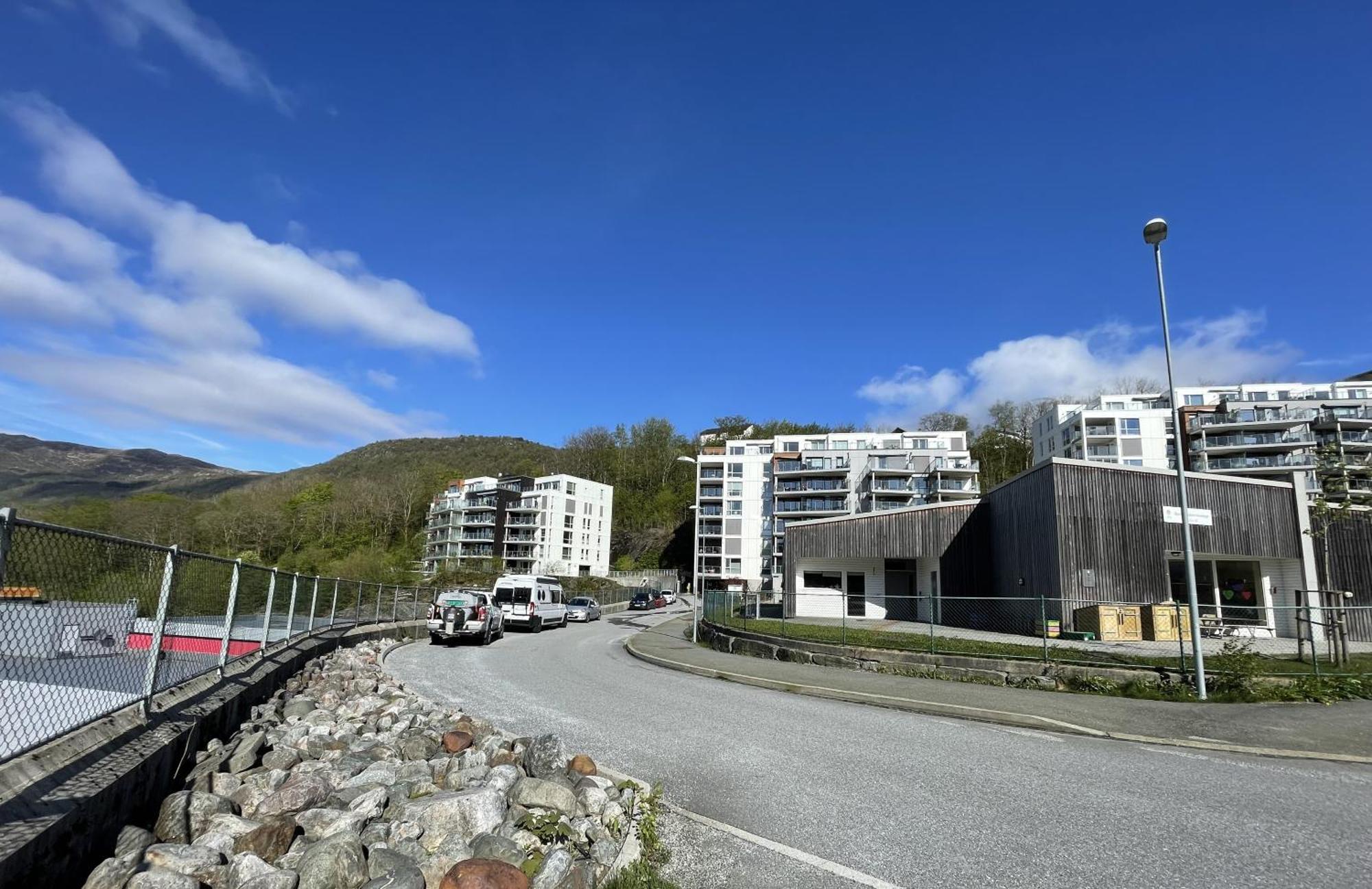3 Sleeping Rooms For 82M2 Which Direct Traffic To Airport And City Center Bergen Esterno foto