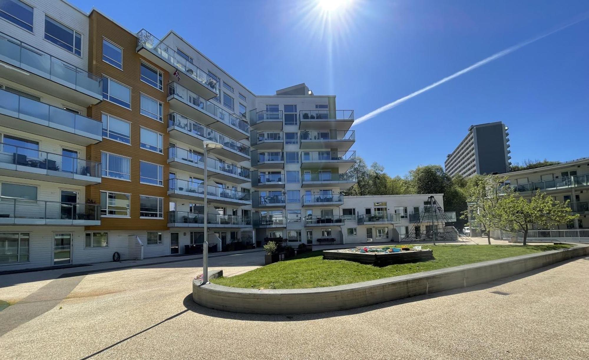 3 Sleeping Rooms For 82M2 Which Direct Traffic To Airport And City Center Bergen Esterno foto